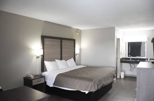 Chicago Ridge House | Your Home Away From Home