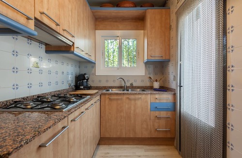 Sant Cebria de Vallalta House | Holiday Home "Villa Vistamar" with Sea View & Private Pool