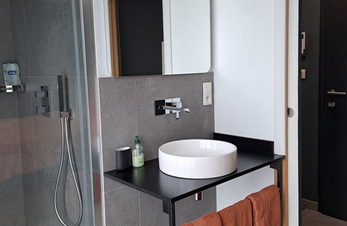 Vieille-Toulouse Apartment | Appartement Design, Terrasse Privée, Douche à L'italienne, Cuisine, no2