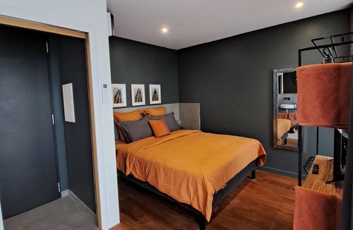 Vieille-Toulouse Apartment | Appartement Design, Terrasse Privée, Douche à L'italienne, Cuisine, no2