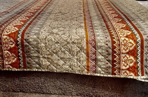 Lockeford House | Smack in the middle