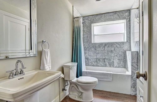 Eugene Apartment | Luxury Campus Suite 3 Bed 2 Bath