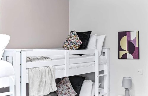 Seven Sisters Apartment | Serene Escape: Stylish and Cozy 2BR Flat