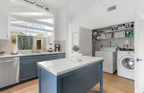 Coral Brook House | Spacious 4BR Ft Lauderdale Retreat with Pool and Parking