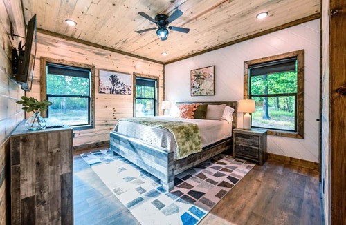 Broken Bow Cabin | {NEW} Mountain Fork Landing Cabin~ DIRECT RIVER ACCESS