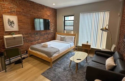 Harrison Lenox Apartment | Cozy Central South End Studio