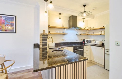 Canterbury Apartment | Host & Stay | Bellflower Mews