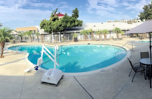 Torrance Hotel | Ramada by Wyndham Torrance