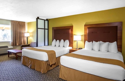 North Bend Hotel | Quality Inn & Suites at Coos Bay