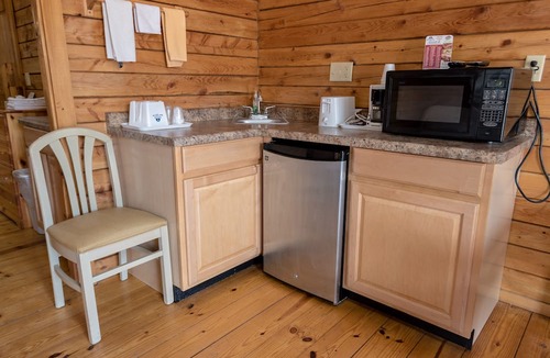 Hot Springs Hotel | Americas Best Value Inn by the River Hot Springs