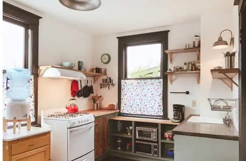 Town of Marbletown Apartment | Historic District Apartment