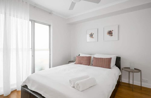 Chippendale Apartment | Cool and Cosy in Chippendale Warehouse District Pad