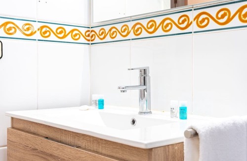 Cornella de Llobregat Apartment | GuestReady - Vintage Elegance in Catalonia
