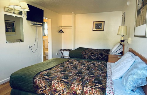 Dayton Hotel | Blue Mountain Motel