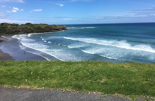 Opunake House | Oceanview in Taranaki