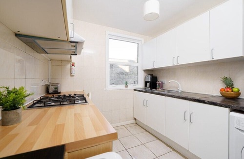 King's Park House | Calista - 3BD Gem in Hackney