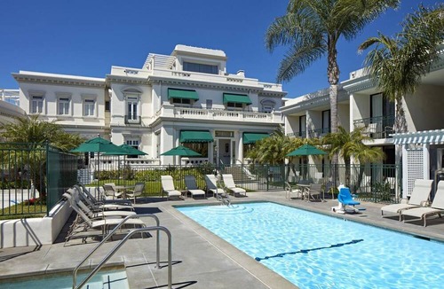 Coronado House | Always a Great Idea To Unwind! Beach Access, Heated Pool, Private Parking!