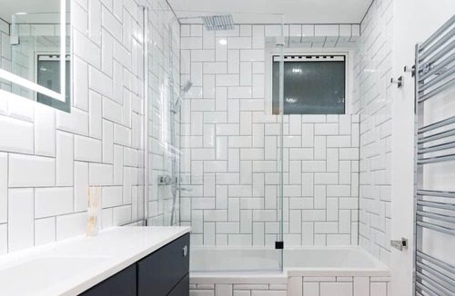 Westbourne Apartment | Blue Notes – One Bedroom in Westbourne Park