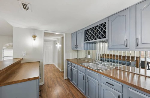Northeast Carrollton House | Luxury Retreat in Carrollton – Pool, Patio & More