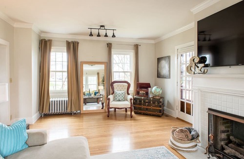 Yellow Springs House | TOP Yellow Springs BnB+ Pet Friendly