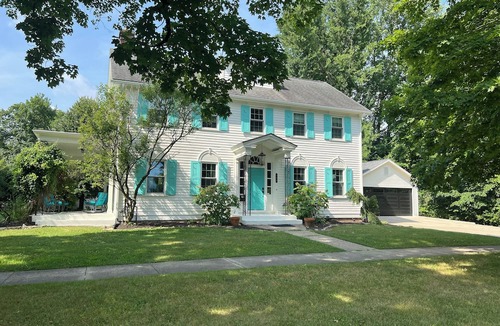 Yellow Springs House | TOP Yellow Springs BnB+ Pet Friendly