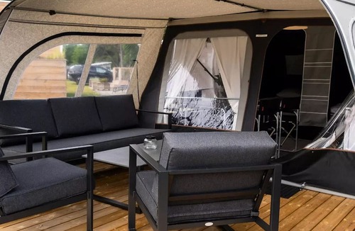 Faxe House | Camp-Let: 4-person tent rental on wheels