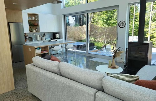 Mauricie House | Chalet Héméra - Bord de l`eau avec SPA et Sauna