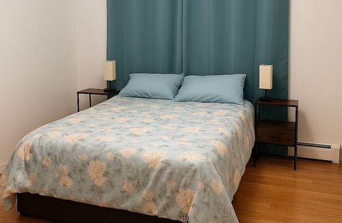 Greenville House | Spacious 3BR w Free Parking - Easy NYC Access