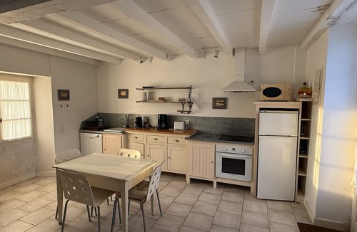 Saint-Palais-du-Ne House | Charentaise cottage - private swimming pool