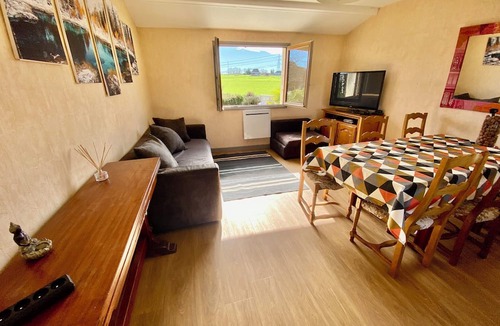 Faverges-de-la-Tour Apartment | Aaah the countryside.