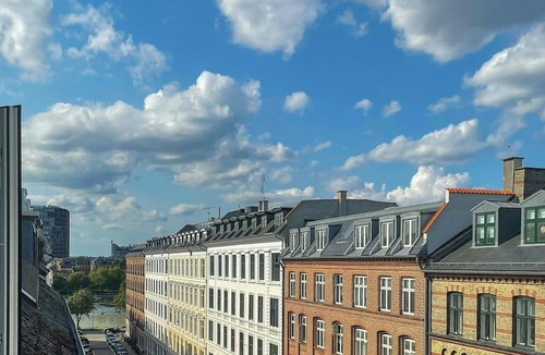 Copenhagen City Centre Apartment | Penthouse with balcony near Botanical Garden