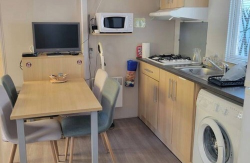 Aureilhan House | Mobile home in a 4-star campsite