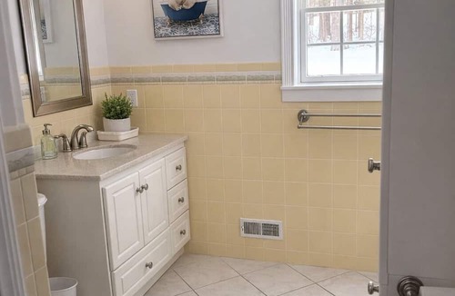 Westford Apartment | Cozy 1-bedroom apartment in beautiful Westford