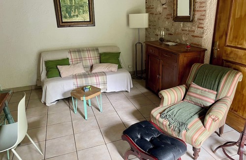 Villeneuve-sur-Lot House | Gites 2 rooms for 4 people, with swimming pool