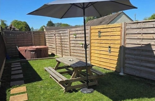 Auppegard Cottage | The refuge between sea and countryside with jacuzzi, unobstructed view of the countryside
