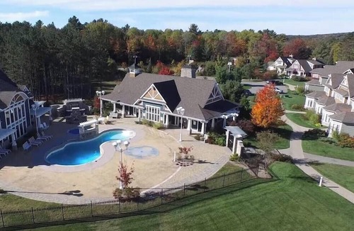 Baysville Villa | Lake of Bays -The Landscapes