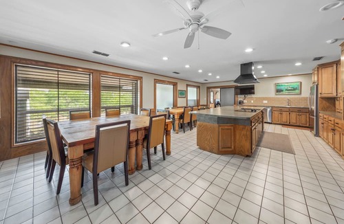 Rio Hondo Cabin | Casa Arroyo Sporting Lodge- First Floor-Deck Pier