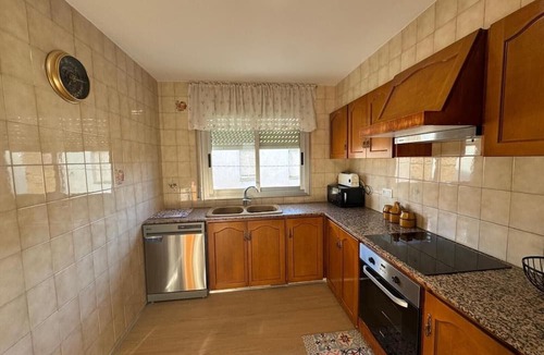 Tivenys House | Holiday Home 'Pisto' with Mountain Views, Wi-Fi, and Air Conditioning