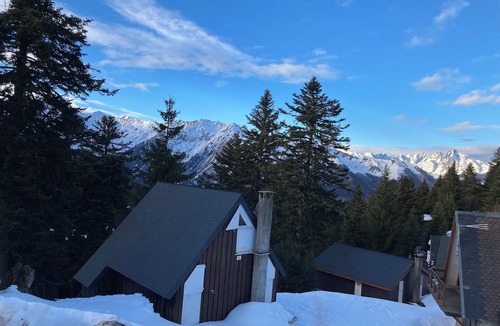 Guzet Neige Ski Chalet | Charming Guzet chalet with fireplace, bed linen option, Les 4 Chouettes