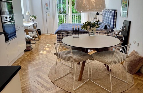 Skodsborg Condo | Stylish boutique apartment steps from the beach - perfect for 2 adults
