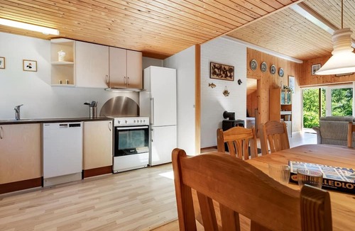 Allingabro House | "Godwin" - 800m from the sea by Interhome