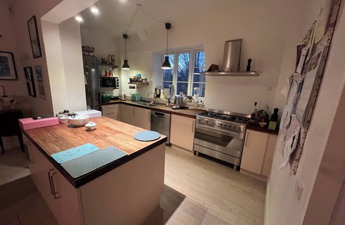 Charlottenlund Condo | Historic Charlottenlund villa with balcony & castle park