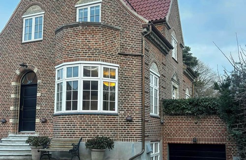 Copenhagen SV House | 1915 villa with garden in Forfatterkvarteret