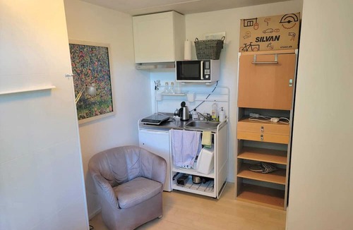 Naerum Condo | Copenhagen, minutes to Beautiful Naerum forest view 1 studio, relaxing stays