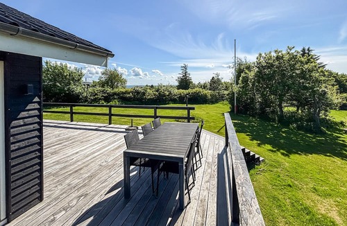 Lihme House | Nice home in Spøttrup with house a panoramic view