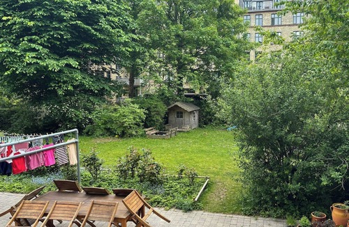 Frederiksberg C Apartment | Bright flat with courtyard and balcony, Copenhagen