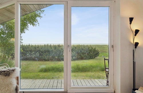 Ørsted House | Cozy low-energy home with sea views
