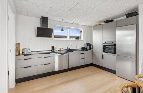Hjarbæk House | Beautiful home in Løgstrup with sauna