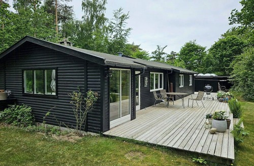 Hoeve Strand House | Cottage in the front row to Sejerø Bay