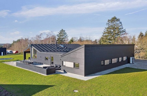 Bønnerup Strand House | 5 star holiday home in Glesborg